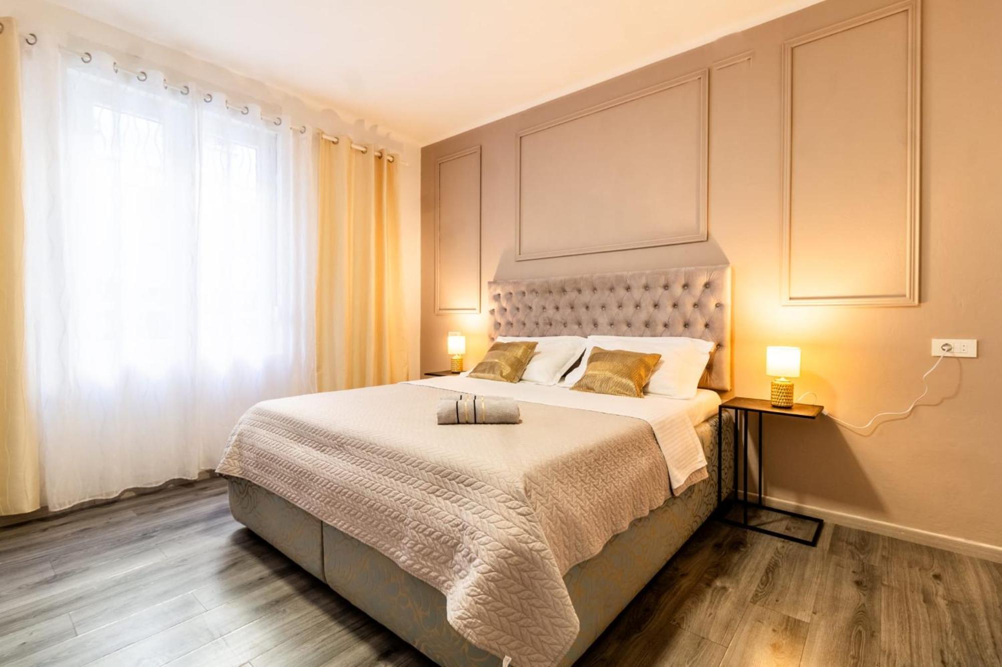 Apartment Lea Centar Split Buitenkant foto